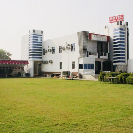 Hotel Vinayak Palace Mathura Exteriér fotografie