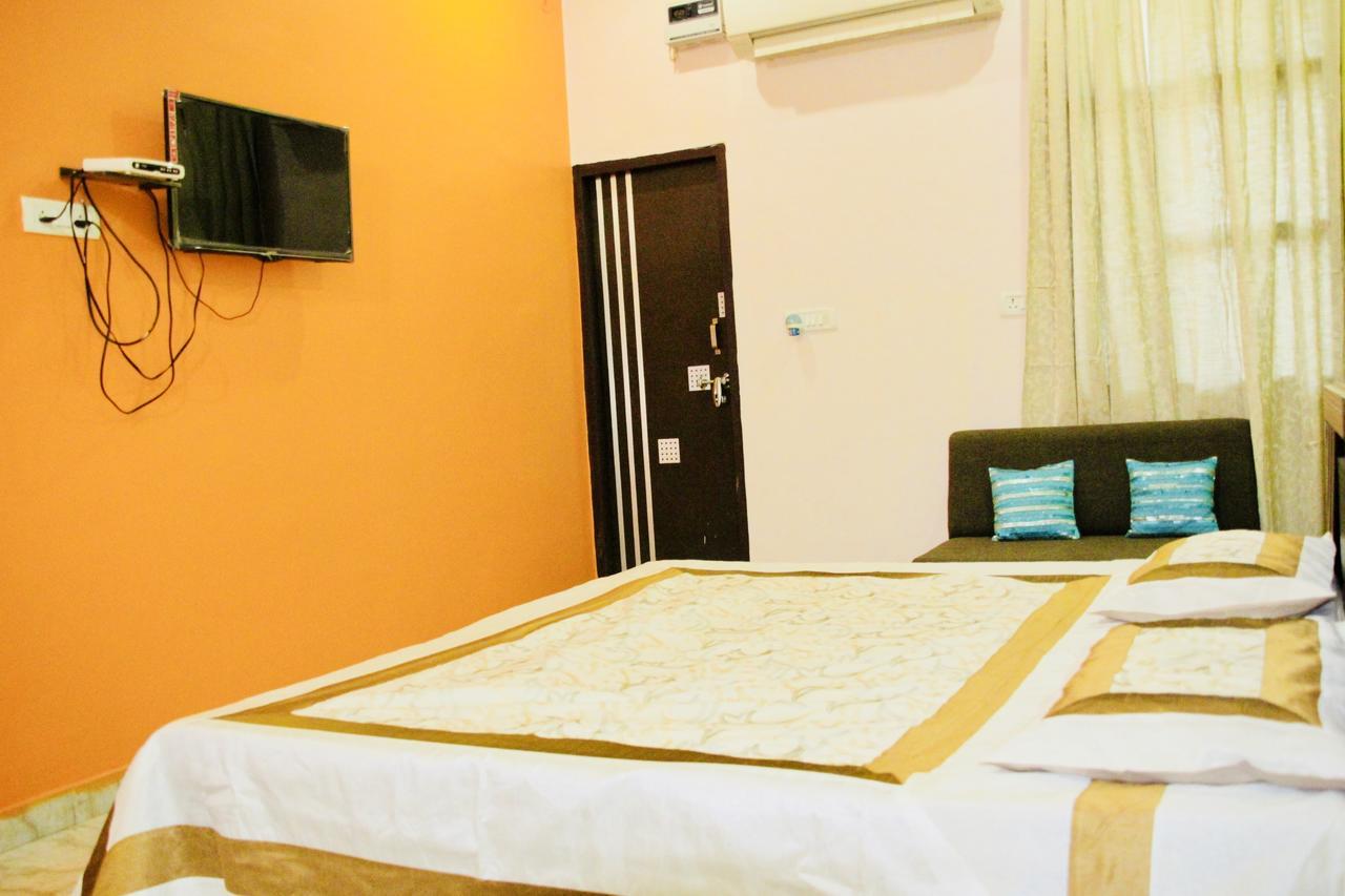 Hotel Vinayak Palace Mathura Exteriér fotografie