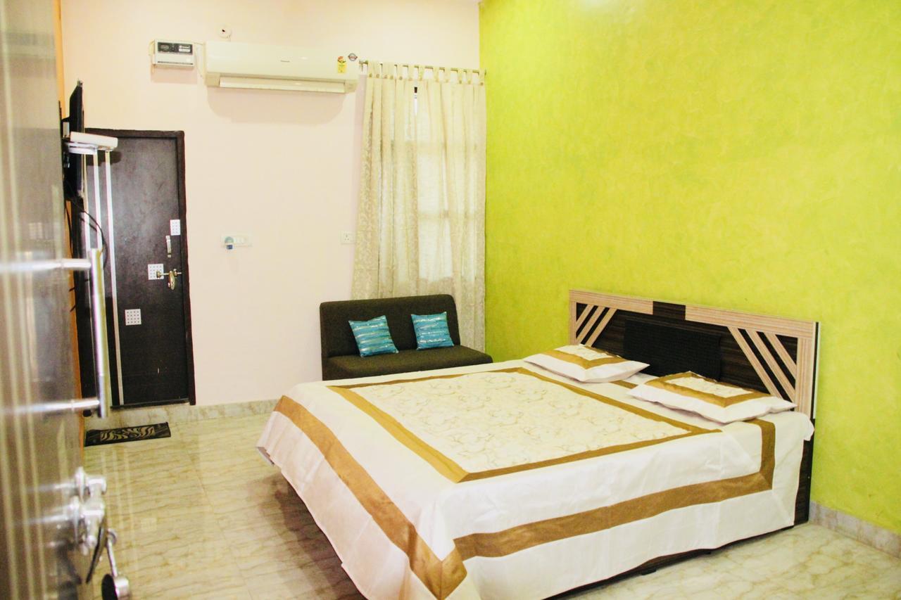 Hotel Vinayak Palace Mathura Exteriér fotografie
